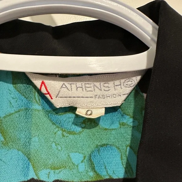 Multicolor Geometric Pattern Women's Button Shirt - Picture 4 of 5